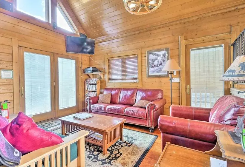 Spacious Fairplay Cabin W/ Deck & Dry Sauna!