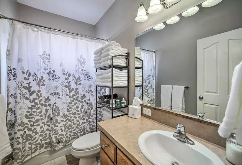 Spacious Idaho Home: Ski, Hike, & Fish!