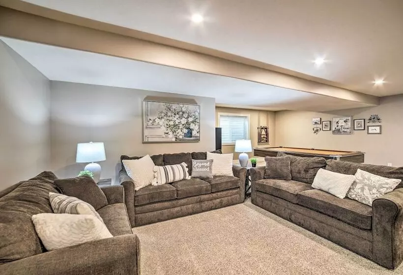 Spacious Idaho Home: Ski, Hike, & Fish!