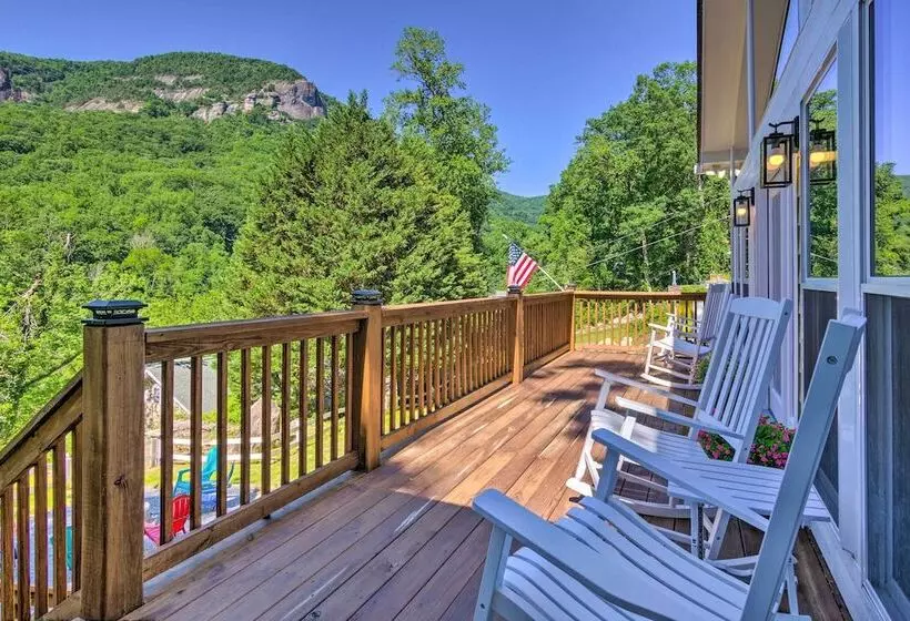 Breathtaking Views: Unique Chimney Rock Cottage!