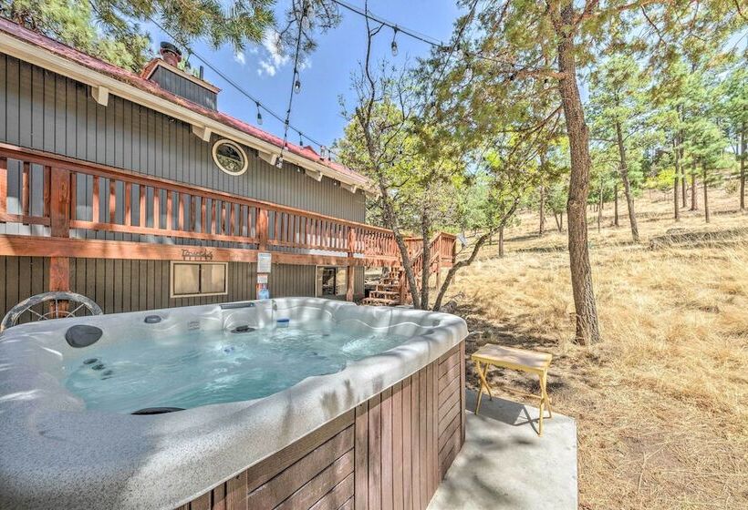 Unique & Modern Alto Home W/ Private Hot Tub!