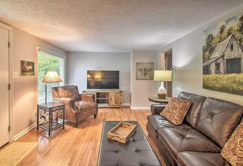 Blowing Rock Home: 1 Block To Downtown!