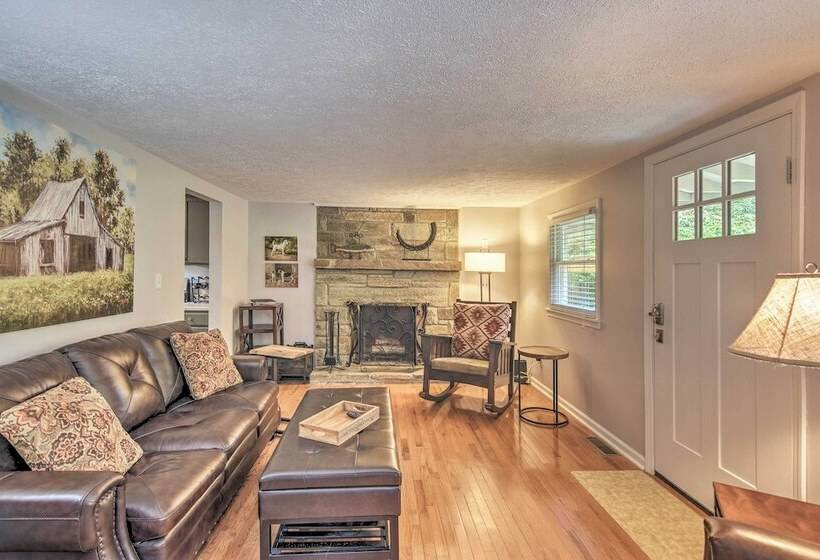 Blowing Rock Home: 1 Block To Downtown!