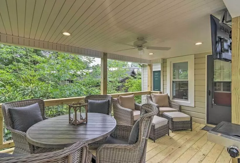 Blowing Rock Home: 1 Block To Downtown!