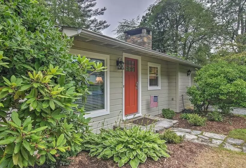 Blowing Rock Home: 1 Block To Downtown!