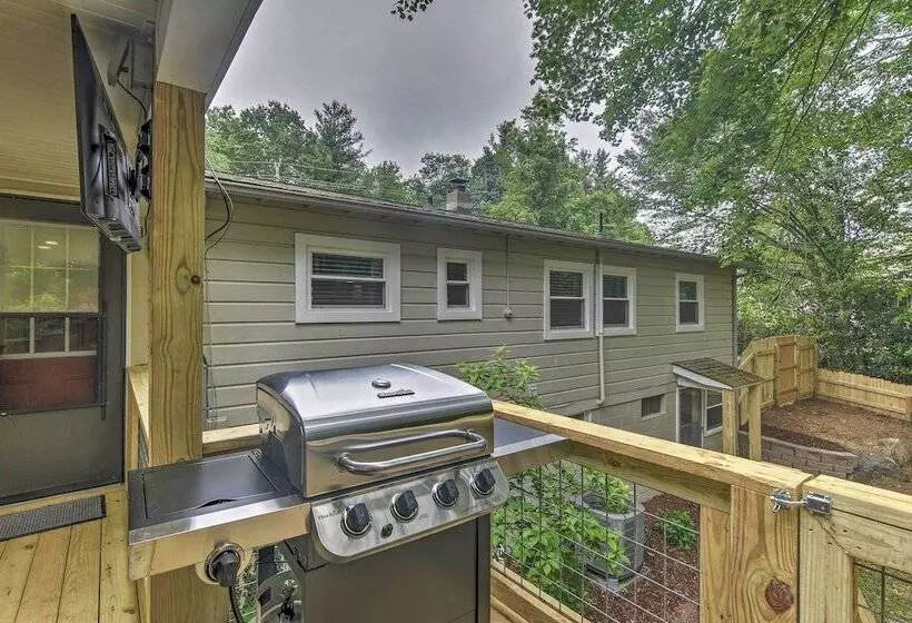 Blowing Rock Home: 1 Block To Downtown!