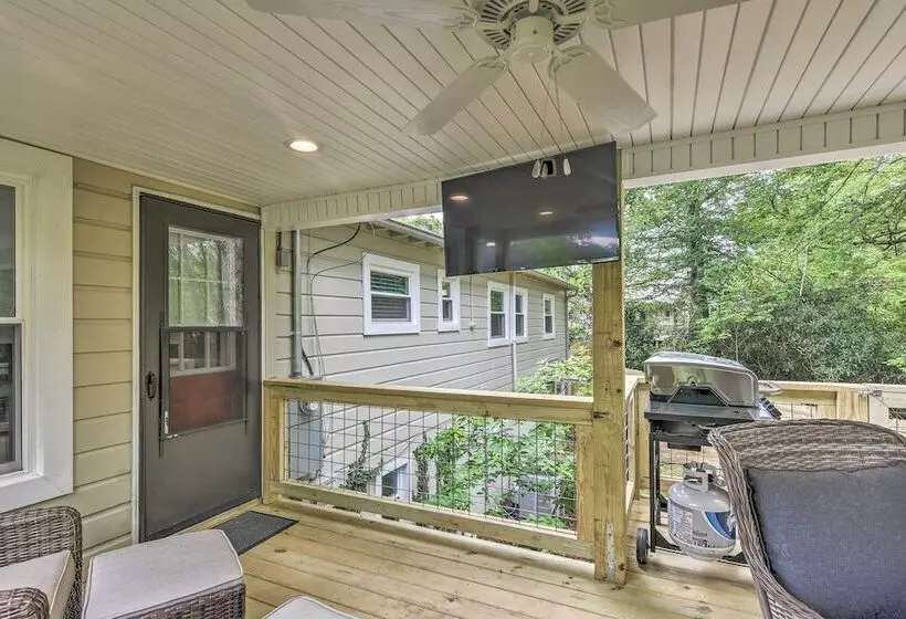 Blowing Rock Home: 1 Block To Downtown!