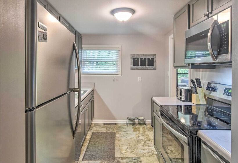 Blowing Rock Home: 1 Block To Downtown!