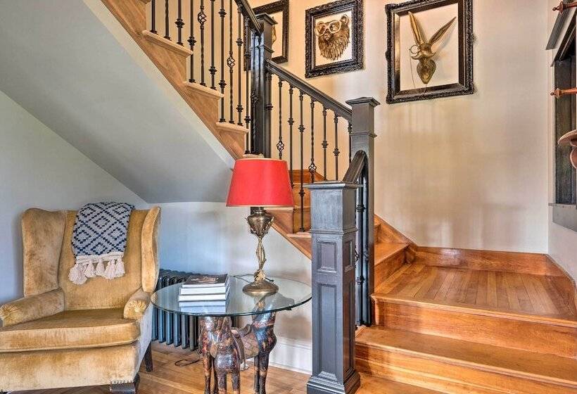 Upscale Arts + Crafts Bungalow W/ Yard, Pool!