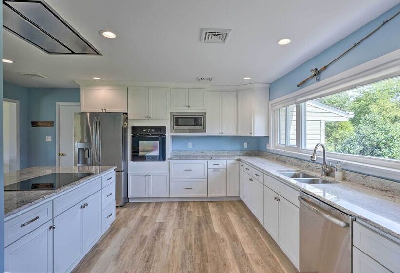 Waterfront Lancaster House W/ Grill & Dock Access!