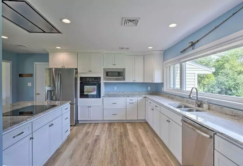 Waterfront Lancaster House W/ Grill & Dock Access!