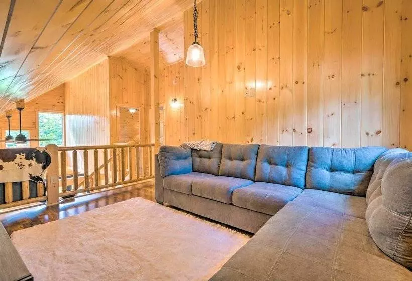 Peaceful North Haverhill Haven W/ Wood Fire Pit