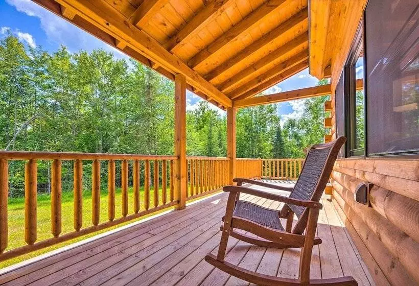 Peaceful North Haverhill Haven W/ Wood Fire Pit