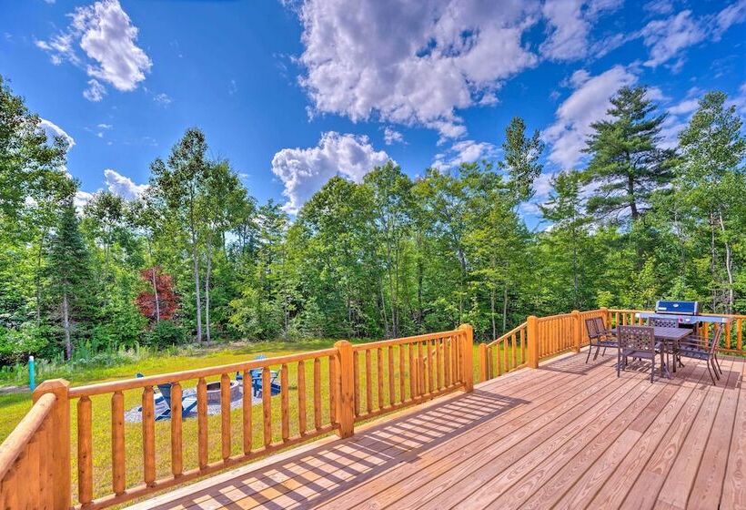 Peaceful North Haverhill Haven W/ Wood Fire Pit