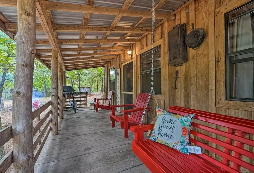 Wright City Cabin W/ Fire Pit + Forest Views!