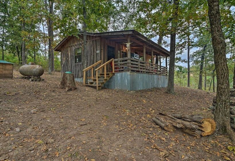 Wright City Cabin W/ Fire Pit + Forest Views!