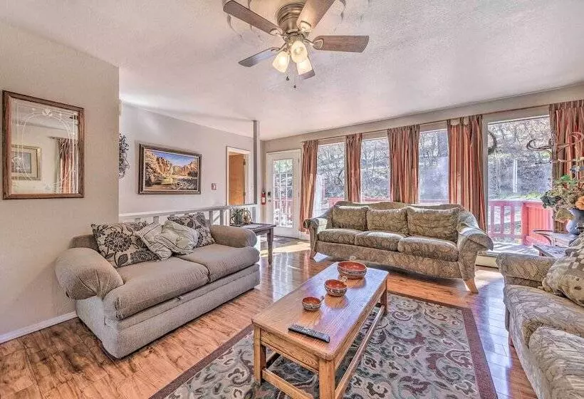 Dog Friendly Alto Escape W/ Hot Tub + Foosball!