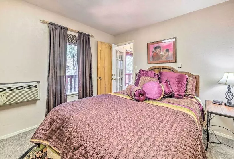 Dog Friendly Alto Escape W/ Hot Tub + Foosball!