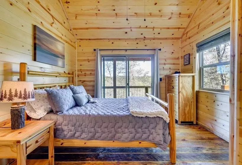 Beautiful Murphy Cabin W/ Mountain View & Fire Pit