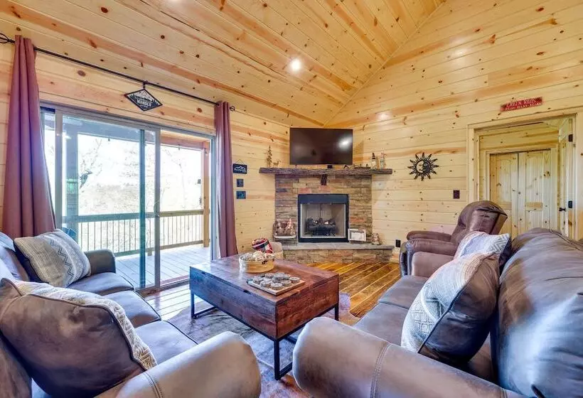 Beautiful Murphy Cabin W/ Mountain View & Fire Pit