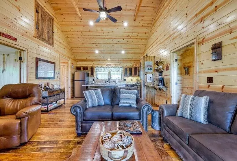 Beautiful Murphy Cabin W/ Mountain View & Fire Pit