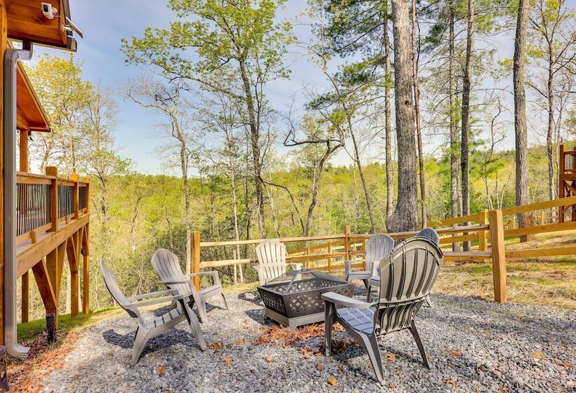 Beautiful Murphy Cabin W/ Mountain View & Fire Pit