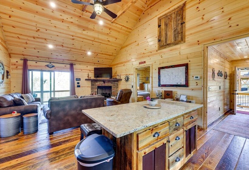 Beautiful Murphy Cabin W/ Mountain View & Fire Pit
