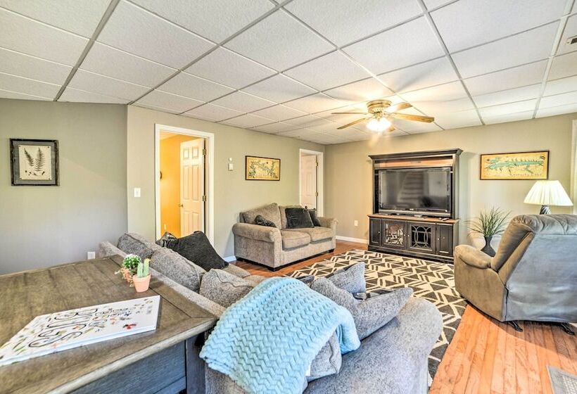 Cadiz Abode W/ Decks, Fire Pit, & Lake Access