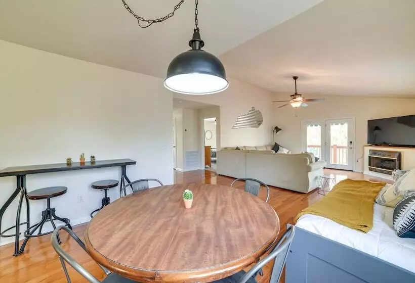 Cadiz Abode W/ Decks, Fire Pit, & Lake Access