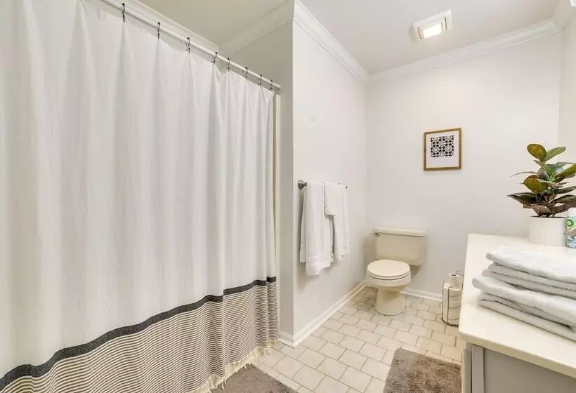 Cadiz Abode W/ Decks, Fire Pit, & Lake Access