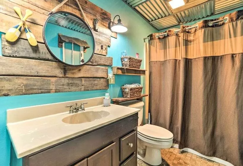 Cadiz Abode W/ Decks, Fire Pit, & Lake Access