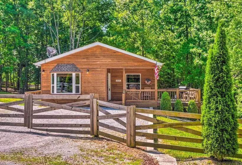 Country Cottage < 3 Mi To Dale Hollow Lake!