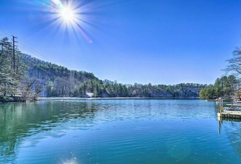 Cozy Lake Santeetlah Cottage With Dock & 3 Kayaks!