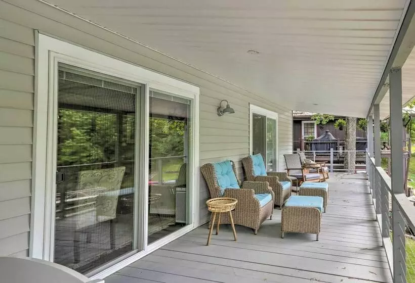 Cozy Lake Santeetlah Cottage With Dock & 3 Kayaks!