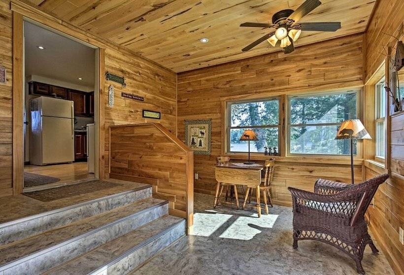 Cozy Lakefront Cabin W/ Indoor Gas Fireplace!