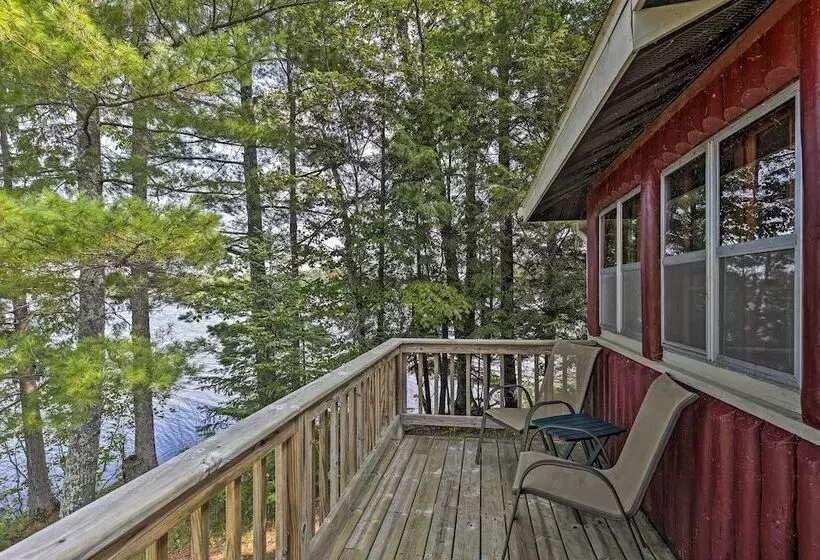 Cozy Lakefront Cabin W/ Indoor Gas Fireplace!