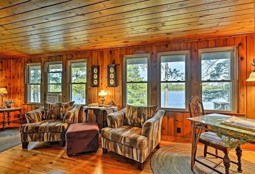 Cozy Lakefront Cabin W/ Indoor Gas Fireplace!