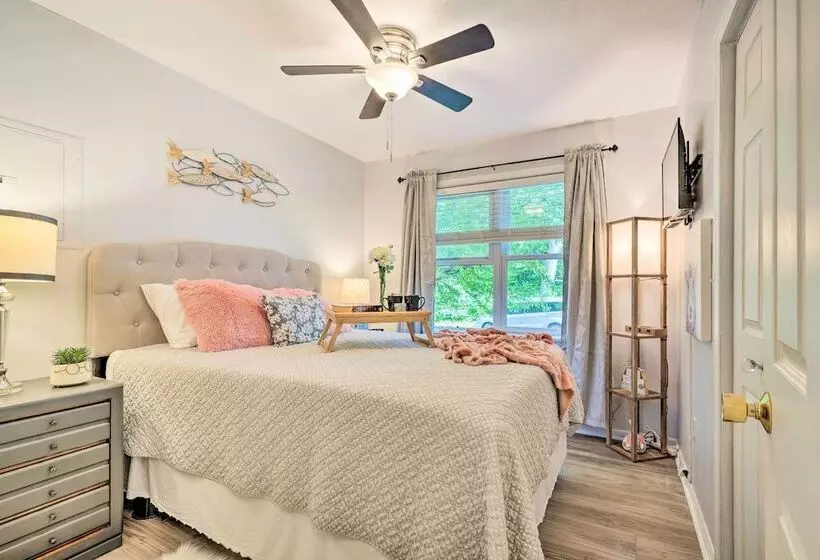 Darling Cottage ~ 1 Mi To Lake Erie Beach!