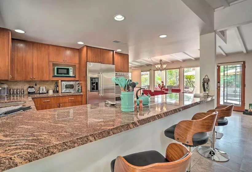 Palm Desert Oasis W/ Pool & Spa, Near Golfing