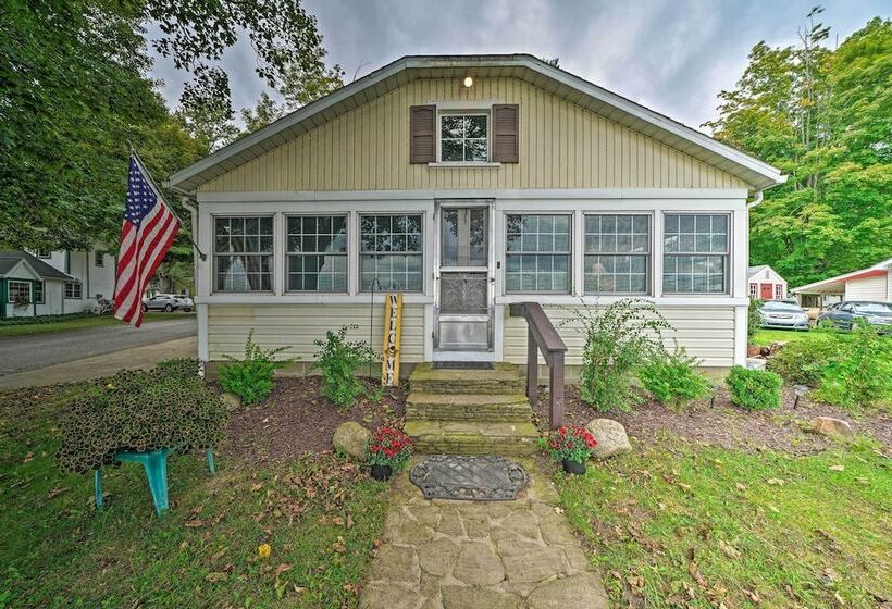 Dreamy Waterfront Home W/ Grill: Boat & Ski!