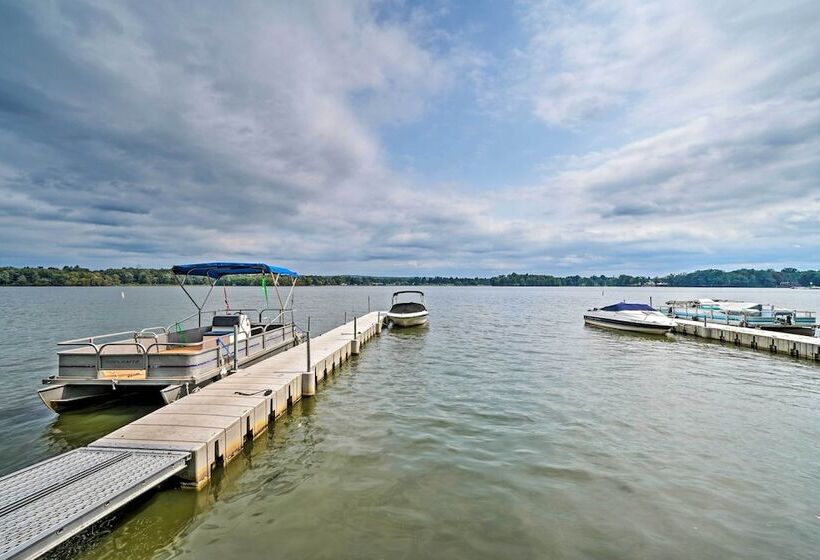 Dreamy Waterfront Home W/ Grill: Boat & Ski!