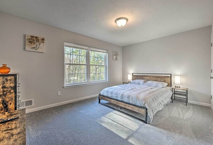 Family Friendly Arrowhead Lake Home W/ Kayak!