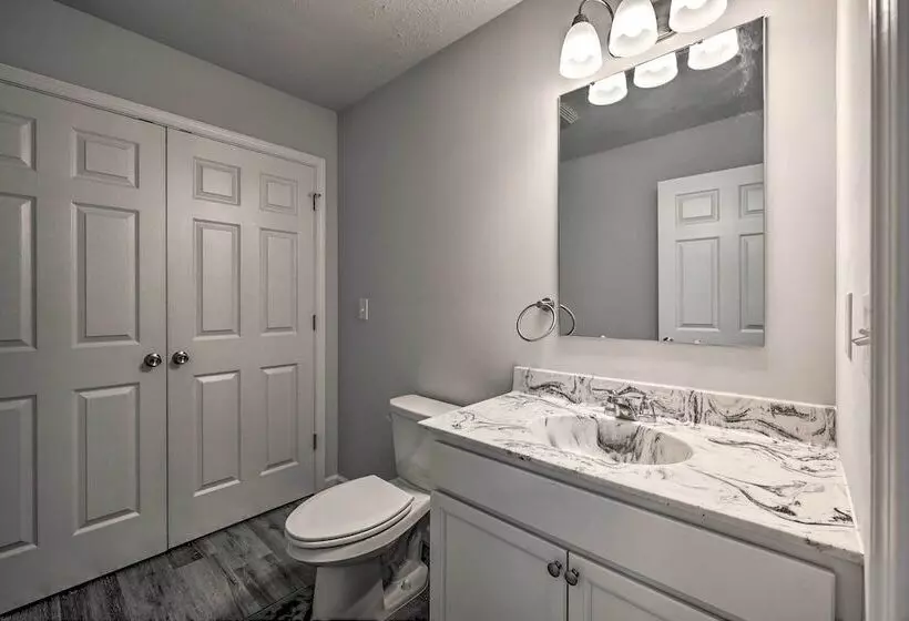 Family Friendly Arrowhead Lake Home W/ Kayak!