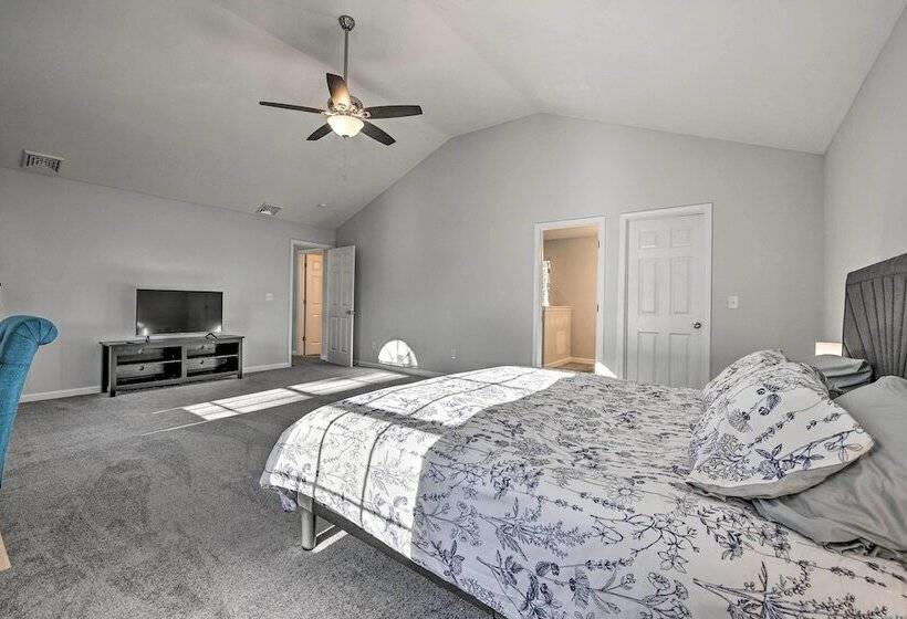 Family Friendly Arrowhead Lake Home W/ Kayak!