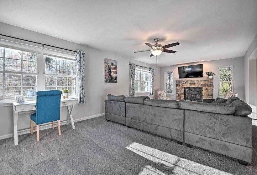 Family Friendly Arrowhead Lake Home W/ Kayak!