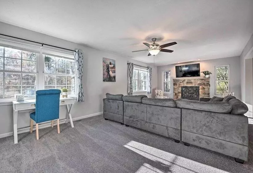 Family Friendly Arrowhead Lake Home W/ Kayak!