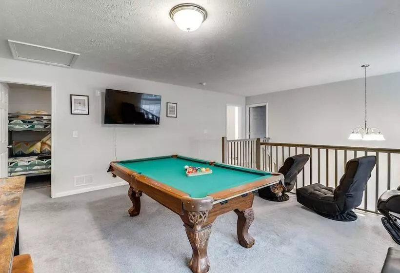 Family Friendly Arrowhead Lake Home W/ Kayak!