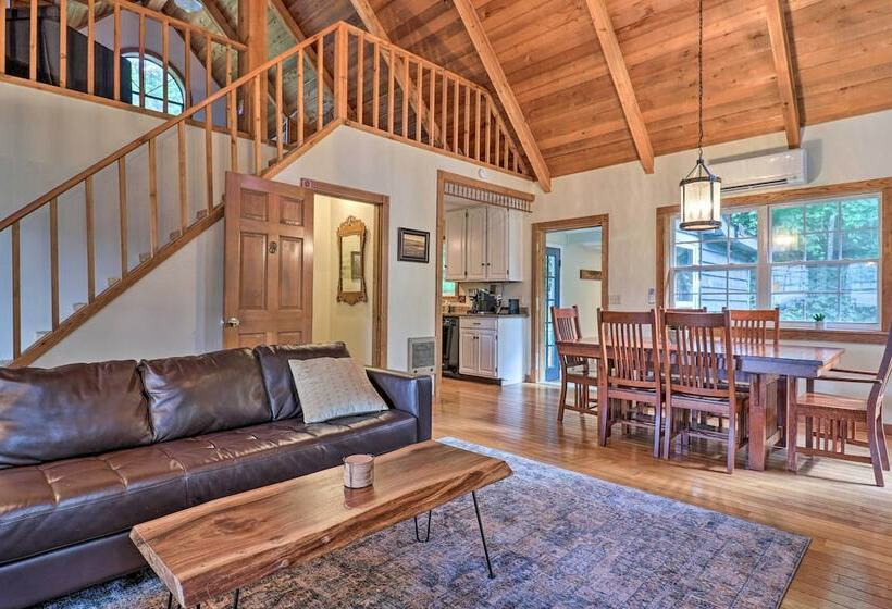 Family Retreat Cabin W/ Summit, Lake Views, Deck!