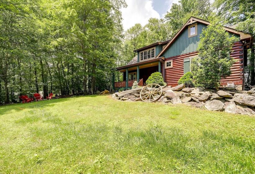 Hilltop Hideaway Cabin W/ Porch + Fire Pit!