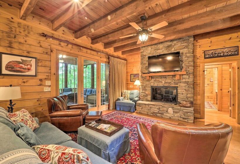 Hilltop Hideaway Cabin W/ Porch + Fire Pit!